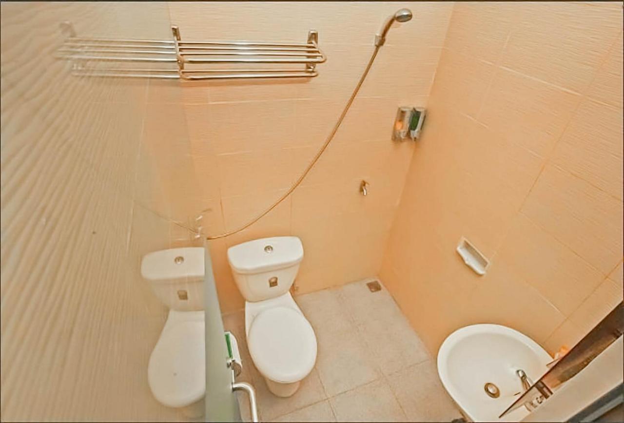 Urbanview Hotel Bagoes Sintang Bagian luar foto